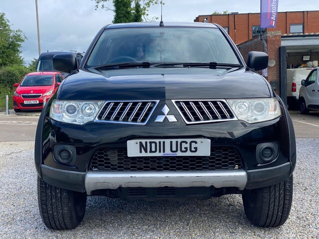 Mitsubishi L200 Pickup White #31