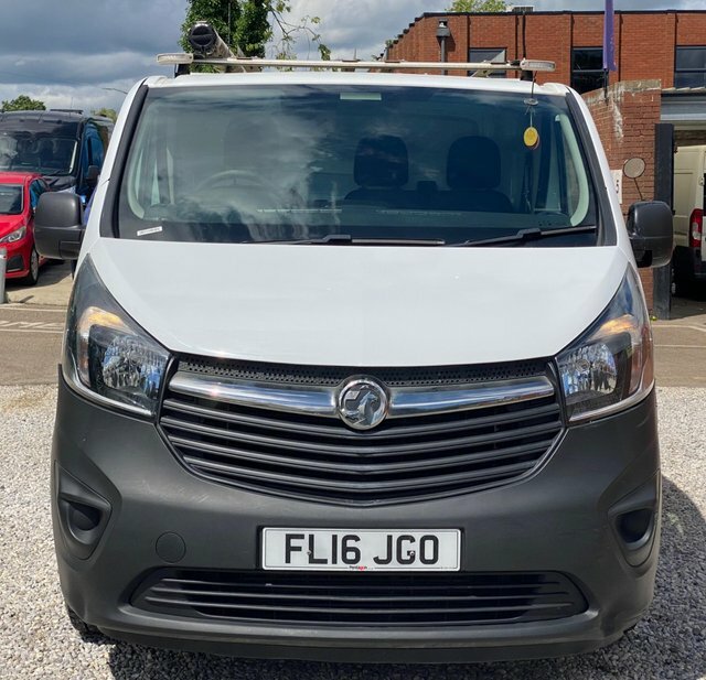 Vauxhall Vivaro Panel Van White #18