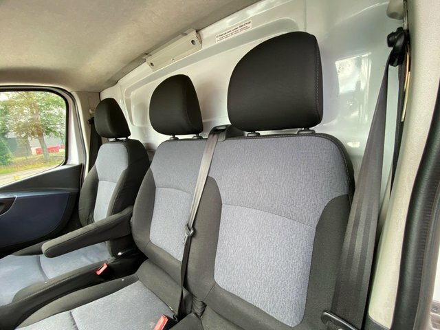 Vauxhall Vivaro Panel Van White #12