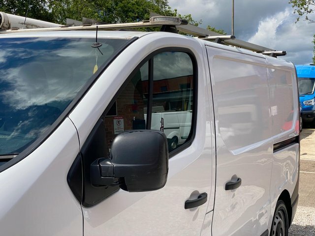 Vauxhall Vivaro Panel Van White #28