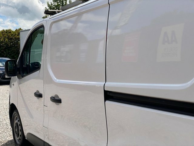 Vauxhall Vivaro Panel Van White #36