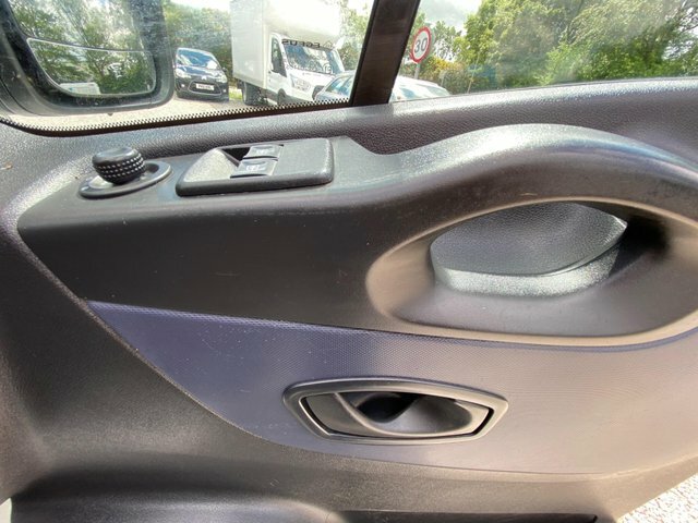 Vauxhall Vivaro Panel Van White #17