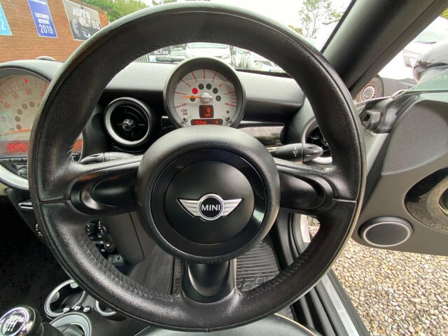 Mini Coupe Cooper White #34