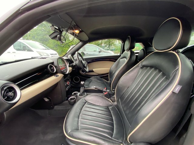 Mini Coupe Cooper White #37