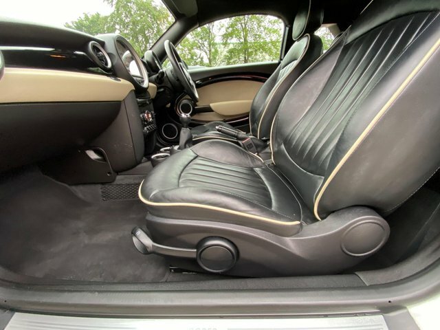 Mini Coupe Cooper White #36