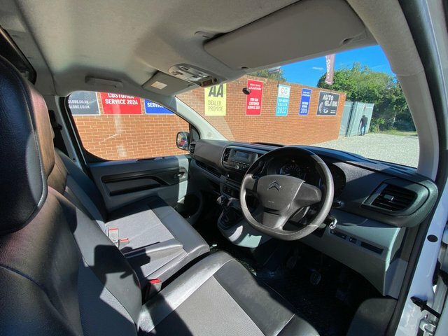 Citroen Dispatch Bluehdi 1000 X M White #5
