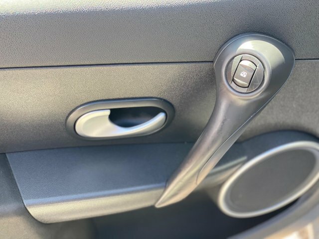 Renault Clio 1.1 I-music 75 Silver #22