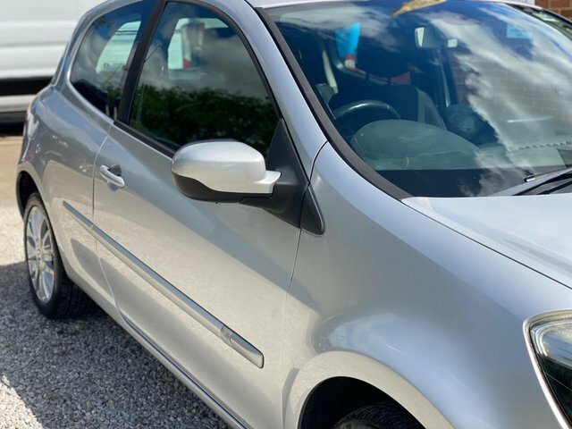 Renault Clio 1.1 I-music 75 Silver #14