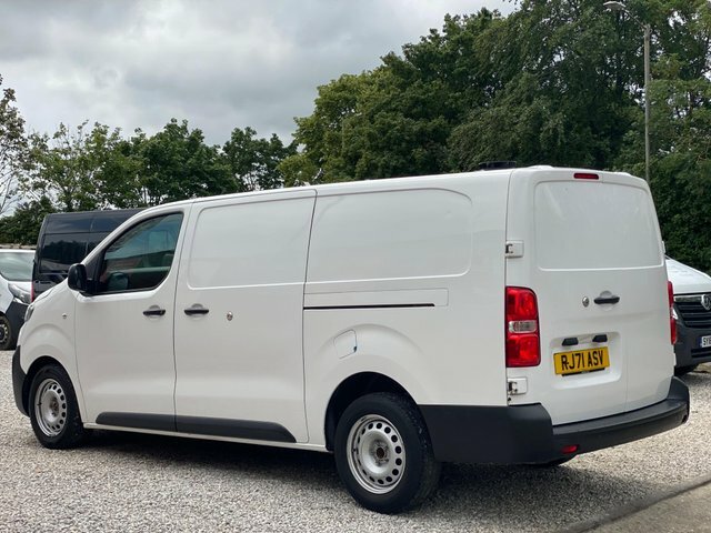 Peugeot Expert Bluehdi 1400 Professional Premium White #4