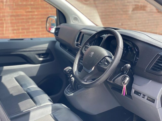 Peugeot Expert Bluehdi 1400 Professional Premium White #2
