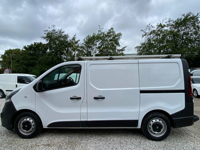 Vauxhall Vivaro 9 Seat Minibus White #9