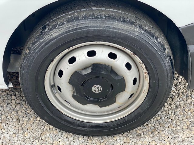 Vauxhall Vivaro 9 Seat Minibus White #43