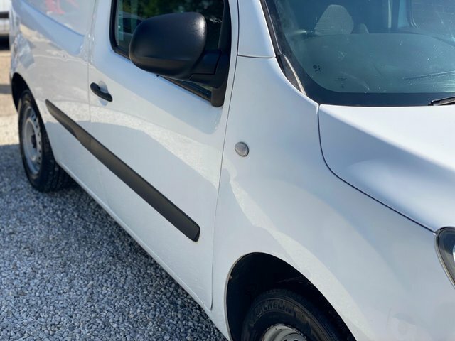 Mercedes-Benz CITAN White #38