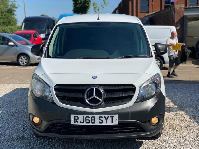Mercedes-Benz CITAN White #27