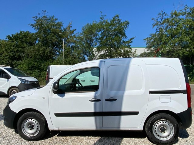 Mercedes-Benz CITAN White #36