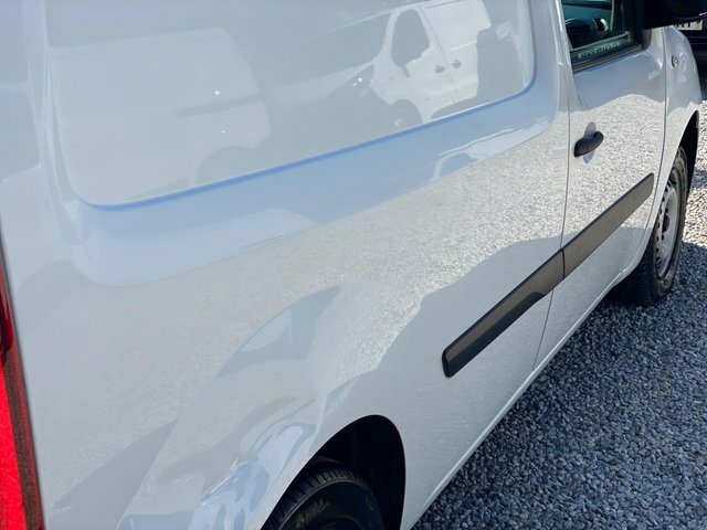 Mercedes-Benz CITAN White #30