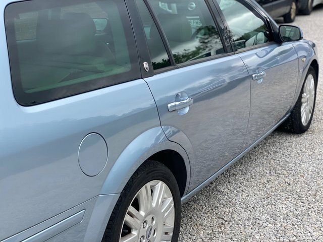 Ford Mondeo 2.0 Zetec Blue #30