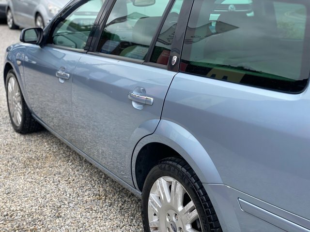 Ford Mondeo 2.0 Zetec Blue #25