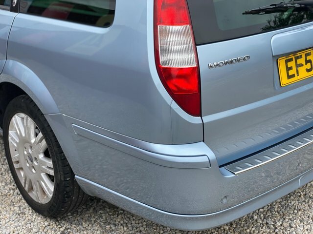 Ford Mondeo 2.0 Zetec Blue #26
