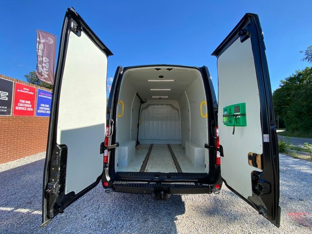 Nissan NV400 Dci 35 Se Panel Blue #9