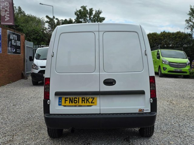 Vauxhall Combo 1700 16V Panel Van Red #15