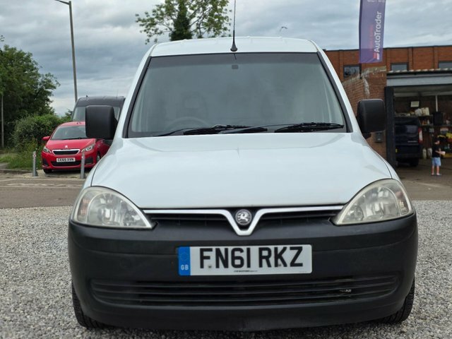 Vauxhall Combo 1700 16V Panel Van Red #13