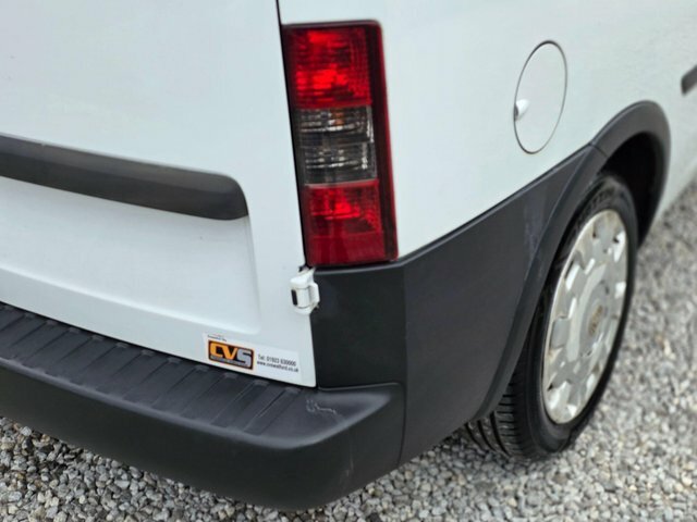 Vauxhall Combo 1700 16V Panel Van Red #26