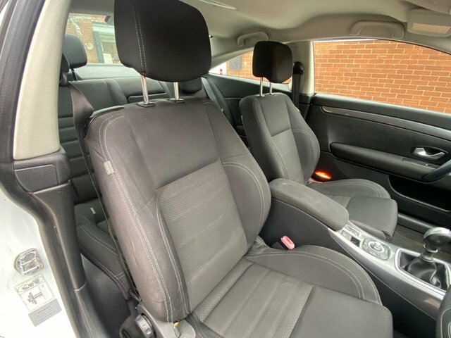 Renault Laguna 2.0 Dci Gt Line Tomtom Tourer Euro 5 Silver #21