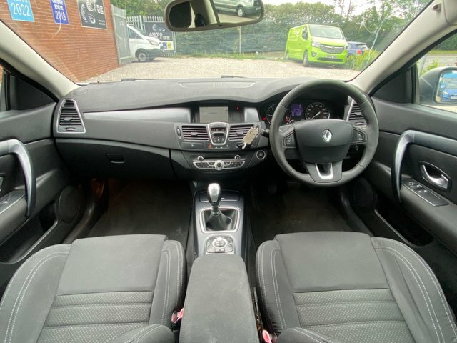 Renault Laguna Dci Dynamique Tomtom Euro White #2