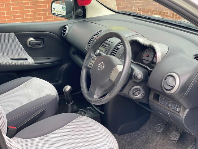 Nissan Note Hatchback 1.6 16V Acenta R Euro 4 200808 Red #36