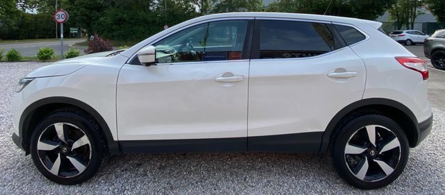Nissan Qashqai Dci N-connecta 2Wd Euro BT16KDX White #3