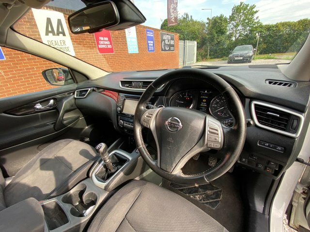 Nissan Qashqai Dci N-connecta 2Wd Euro BT16KDX White #6