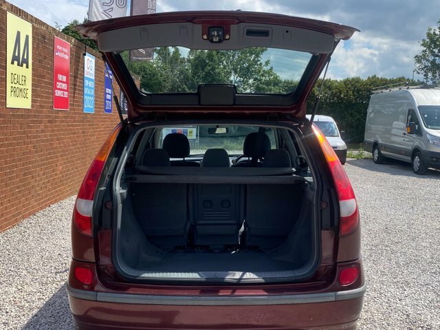 Nissan Almera Tino Mpv Silver #13