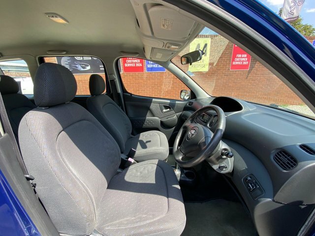 Toyota Verso 1.3 Vvt-i T3 Beige #23