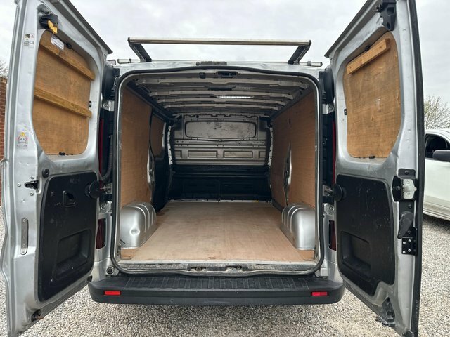 Vauxhall Vivaro Cdti 2900 Sportive L2 Silver #6