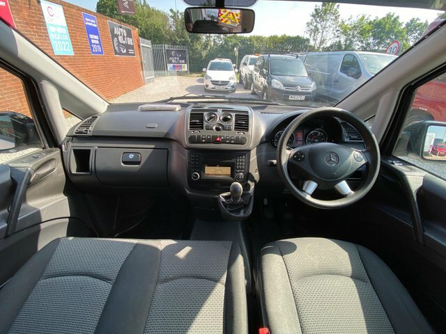 Mercedes-Benz Vito 111Cdi Van White #9