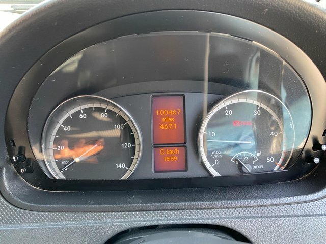 Mercedes-Benz Vito 111Cdi Van White #8