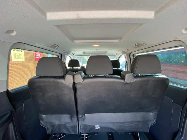 Mercedes-Benz Vito 111Cdi Van White #17