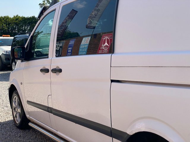Mercedes-Benz Vito 111Cdi Van White #44