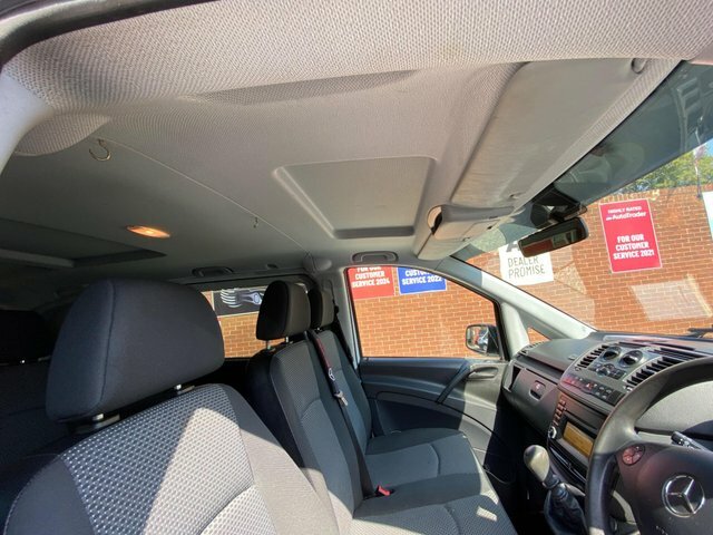 Mercedes-Benz Vito 111Cdi Van White #37