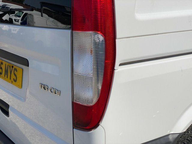 Mercedes-Benz Vito 111Cdi Van White #42