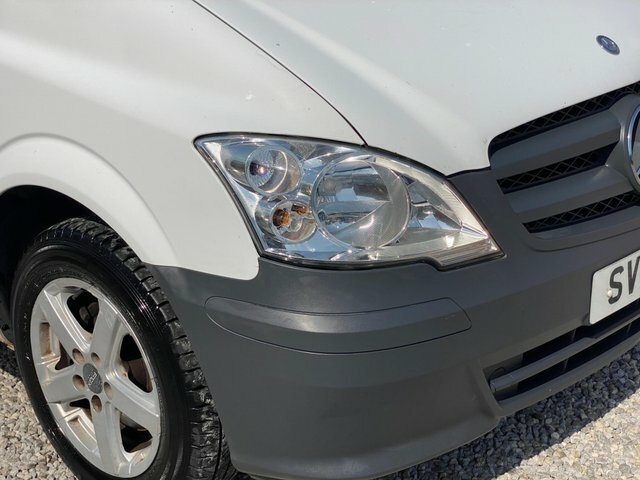 Mercedes-Benz Vito 111Cdi Van White #33