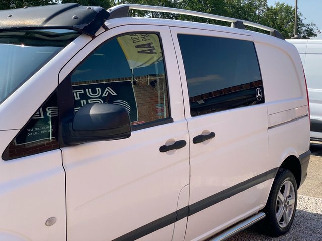 Mercedes-Benz Vito 111Cdi Van White #38