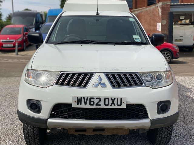 Mitsubishi L200 Di-d 4Life Club Cab White #2