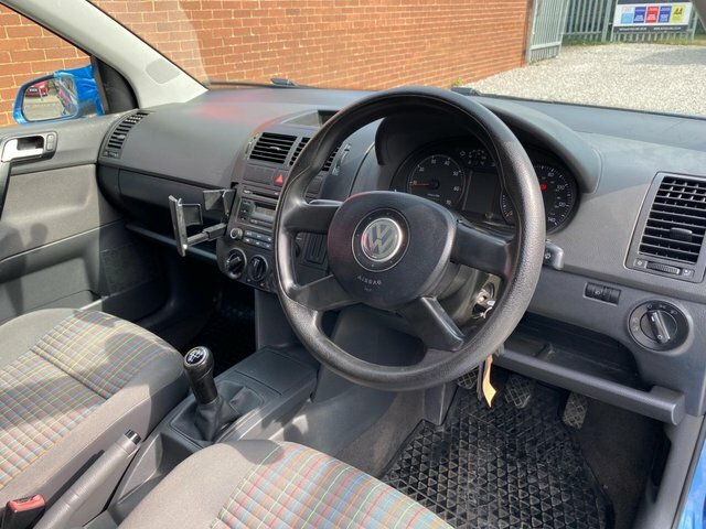 Volkswagen Polo 2006 1.4 S Tdi 68 Bhp Blue #12