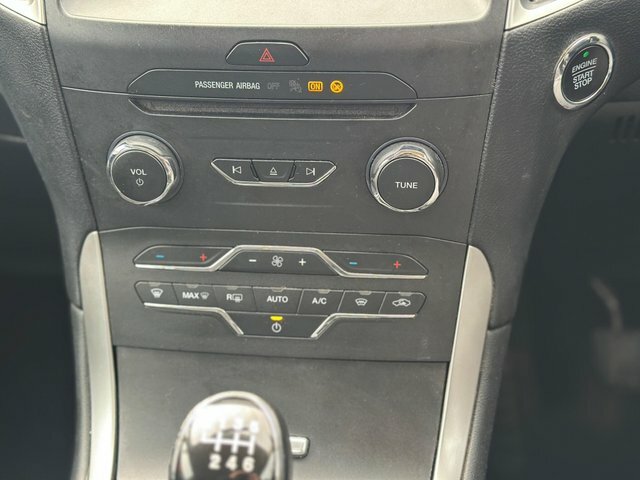 Ford S-Max Tdci Titanium Sport Mpv Euro6 180 9.9 Apr Flex White #32