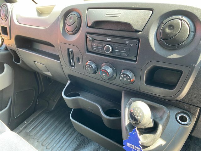 Renault Master 2.3 Lll35 Business 125 Bhp 3.5T L3 Lwb Dropside T White #18