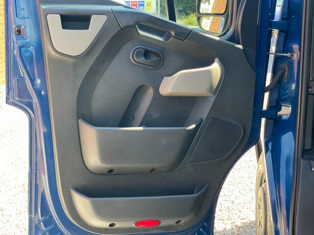 Renault Master 2.3 Lll35 Business 125 Bhp 3.5T L3 Lwb Dropside T White #16