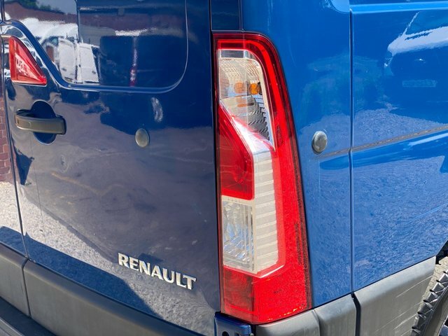 Renault Master 2.3 Lll35 Business 125 Bhp 3.5T L3 Lwb Dropside T White #41