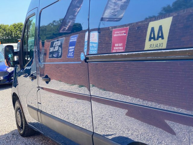 Renault Master 2.3 Lll35 Business 125 Bhp 3.5T L3 Lwb Dropside T White #35